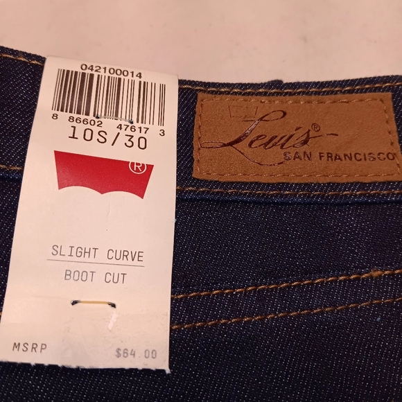 Levi's Boot Cut Dark Wash Women's Dark Blue Jeans NWT size 10 short - Picture 8 of 13